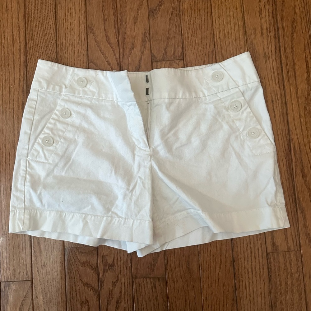 LOFT Women's Cream Cargo Shorts